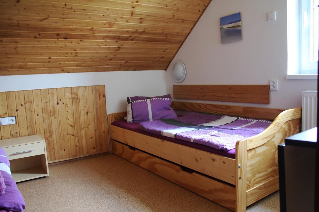 Apartmany Fialka Kasperske Hory Exterior photo